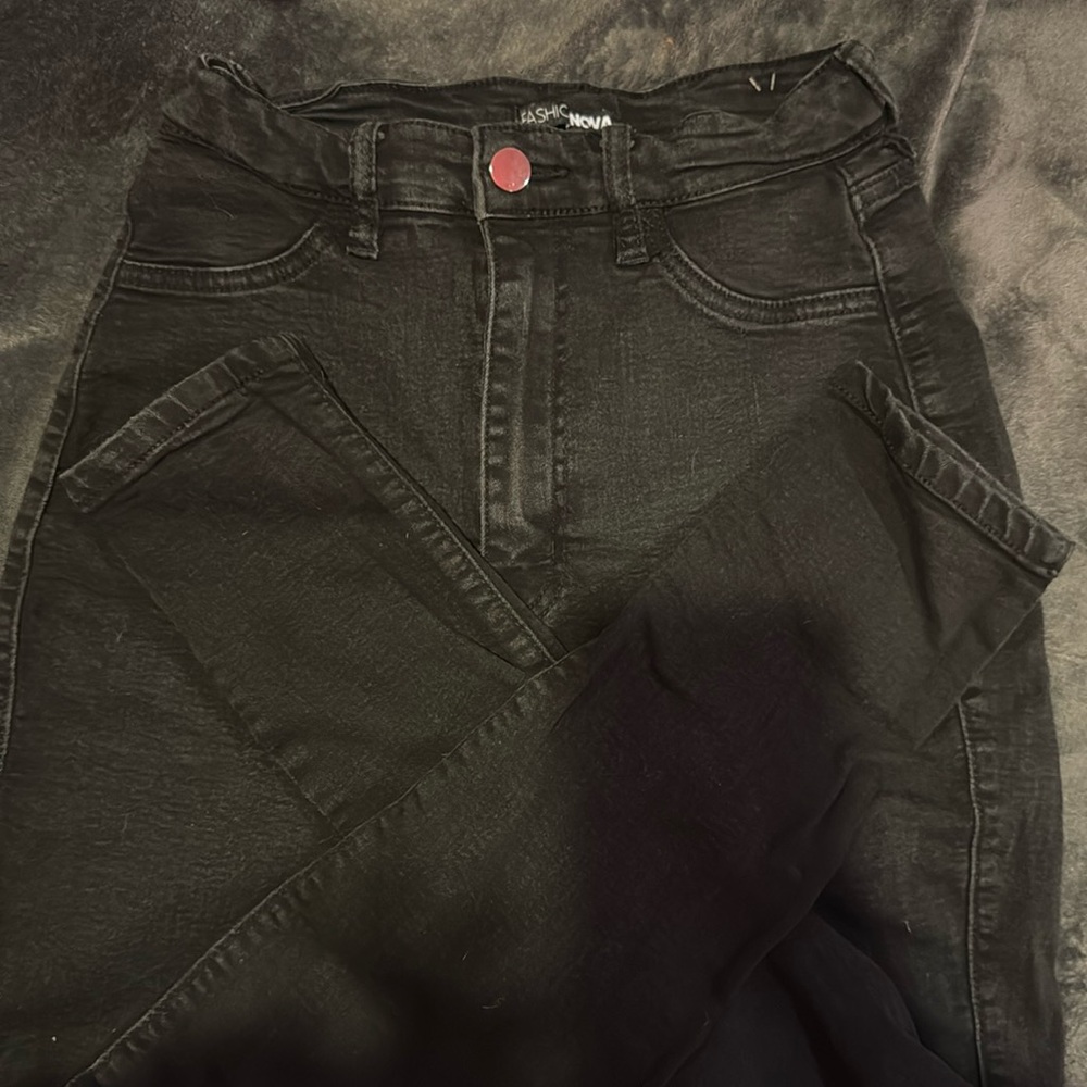 Sz 9 Fashion Nova black high waist skinny jeans